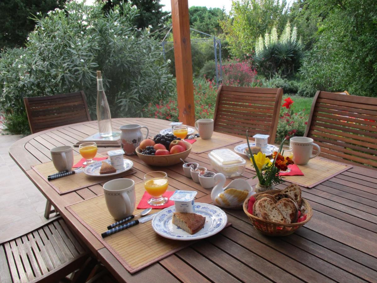 La Madeleine Bed & Breakfast Pezens Exterior photo